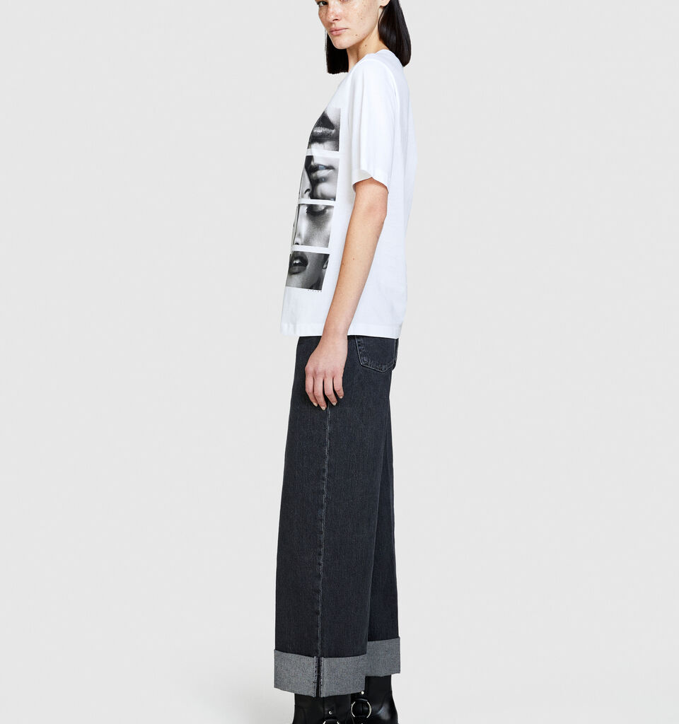 T-shirt with glossy print - women's short sleeve t-shirts - White | Sisley image number 2